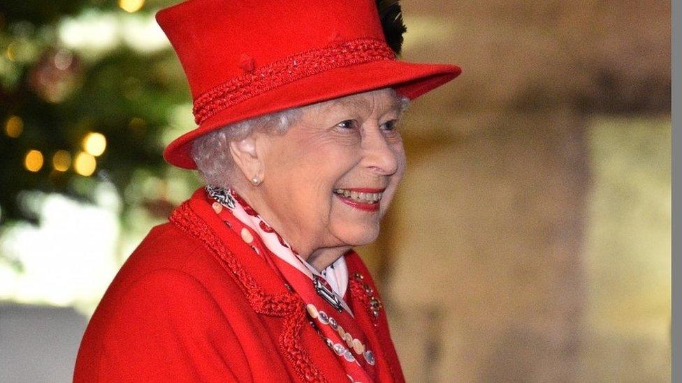 Queen Elizabeth smiles at Windsor Castle