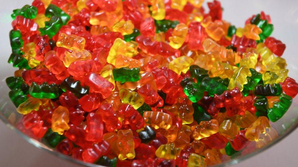 A-picture-of-some-gummy-bears.