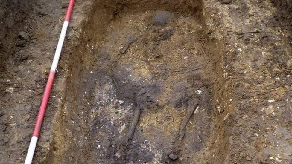 This is a photo of the grave that Tom found the artefacts in