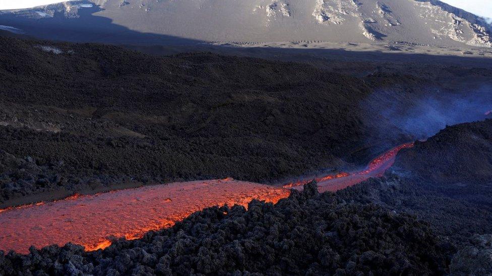 mount-etna-italian-volcano-erupts-spewing-ash-onto-catania-bbc-newsround