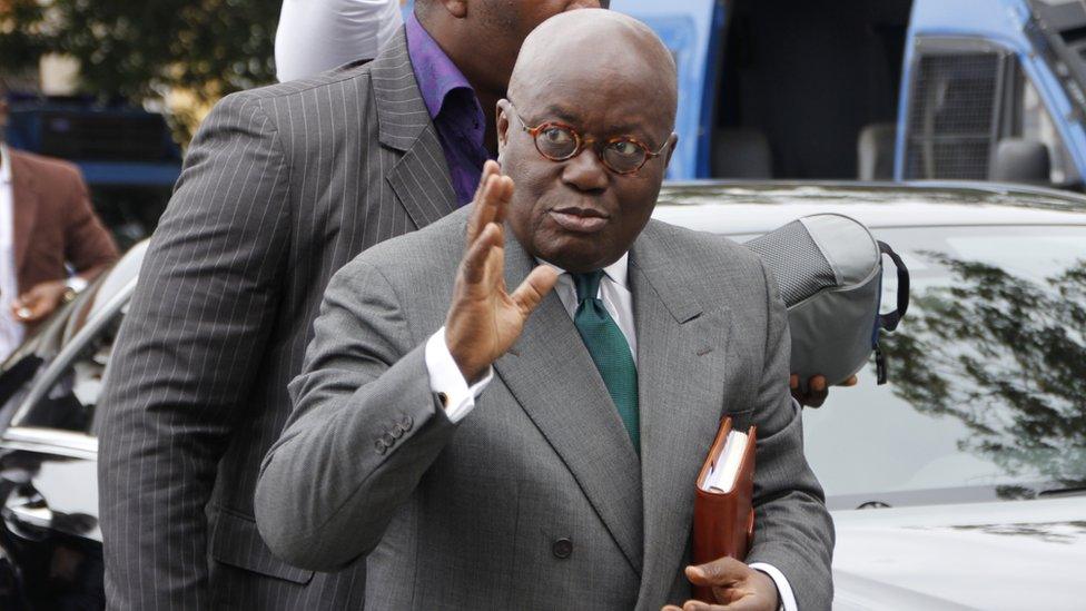 Nana Akufo-Addo waving.