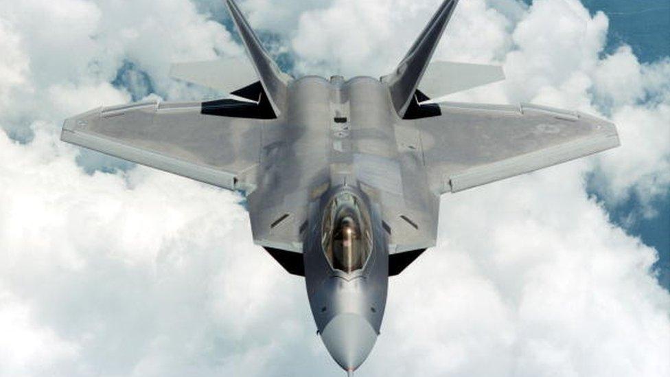 An F22-Raptor jet