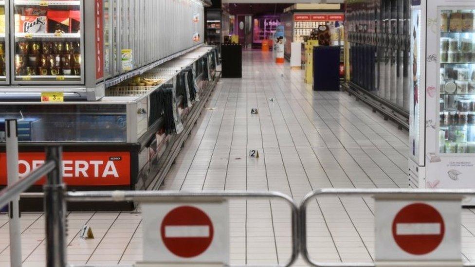 The Carrefour supermarket in Assago where the stabbings took place. Photo: 27 October 2022