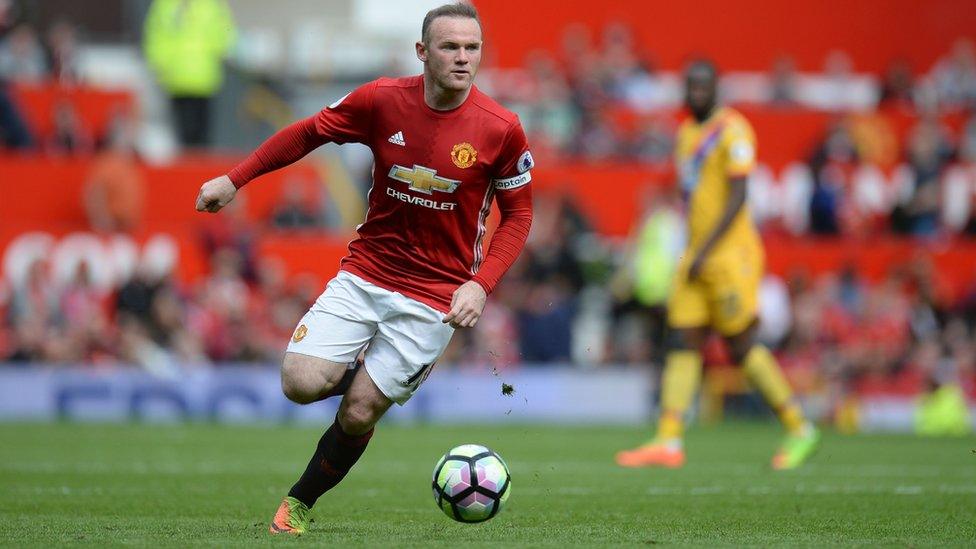 Wayne Rooney playing for Manchester United