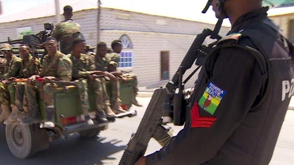 Armed AU troops in Mogadishu