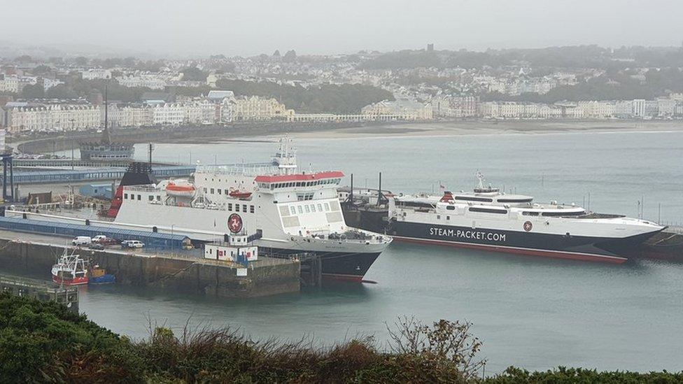 Ben-my-Chree and Mannann in Douglas harbour