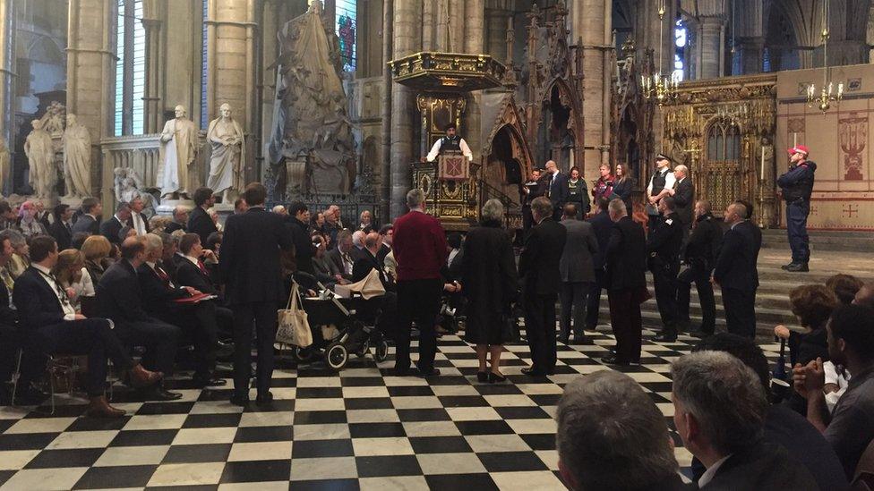 Police speaking to people in Westminster Abbey