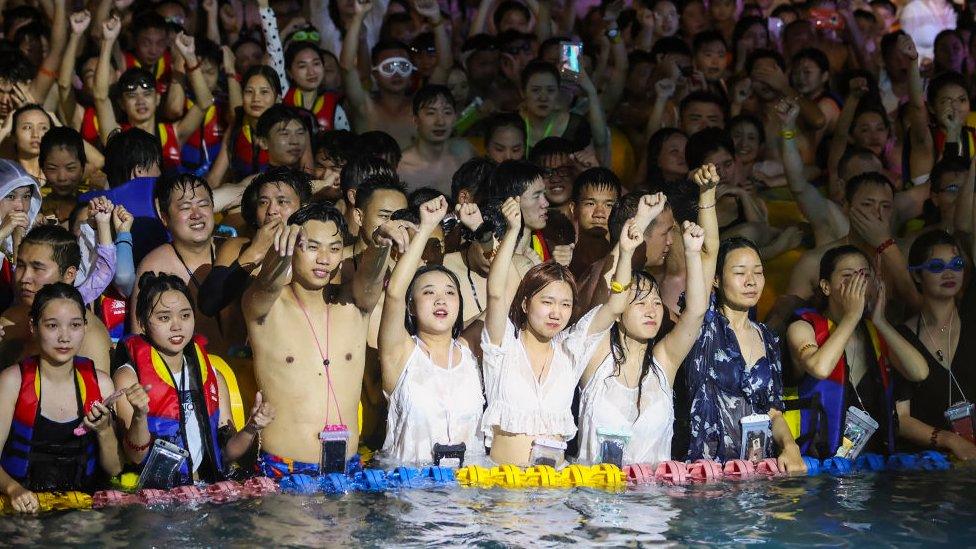 Wuhan swimming pool 15 August