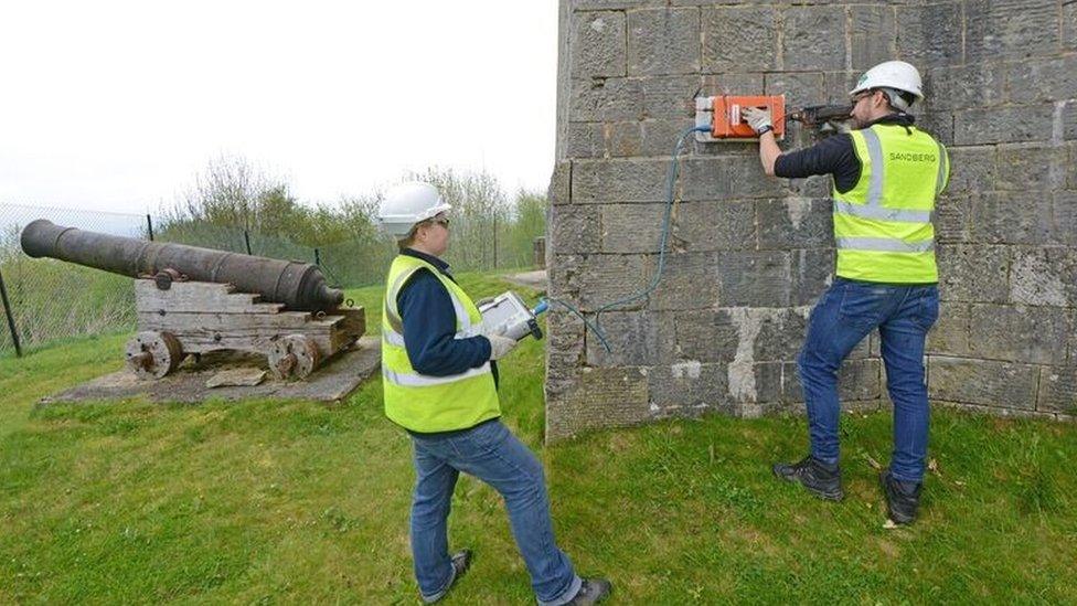 Surveyors examine Wellington Monument