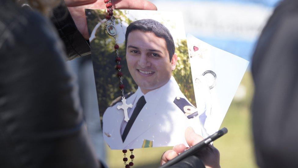 A neighbour of submarine crewmember Fernando Vicente Villarreal at vigil, 24 November