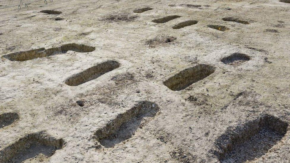 Graves at HS2 site