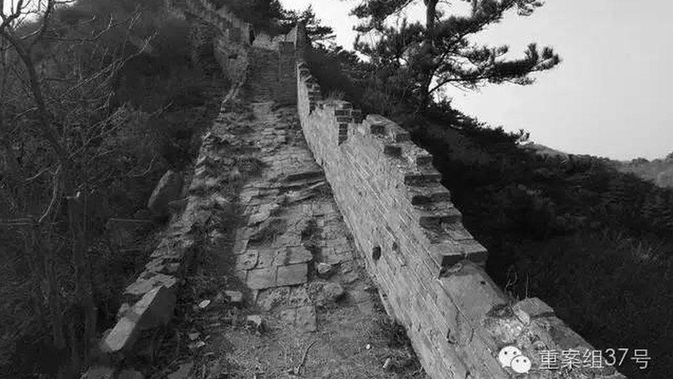 A photo showing the original brickwork path of the Great Wall