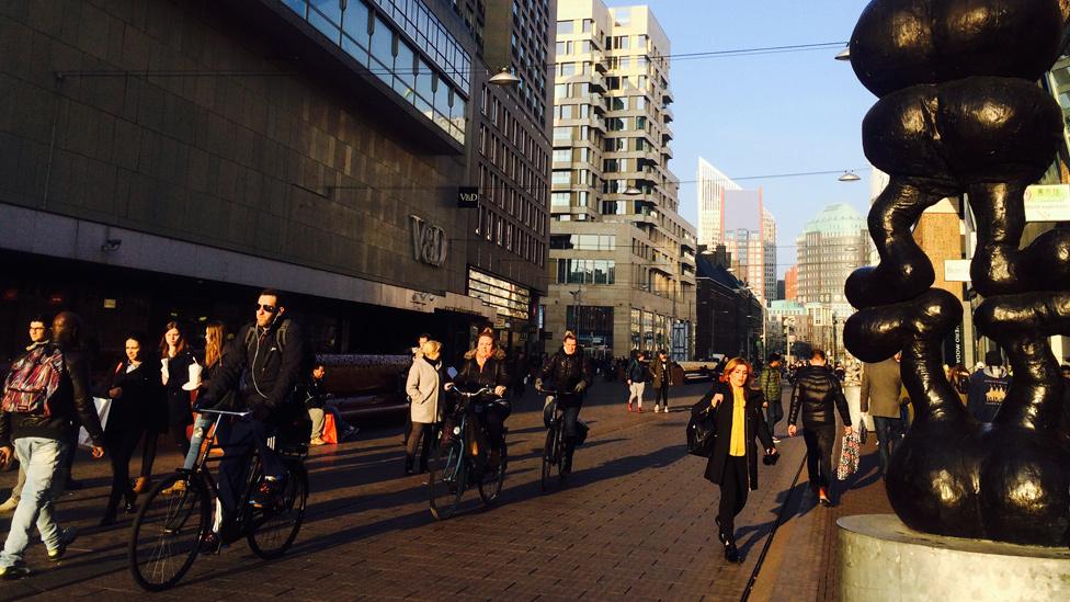 Grote Markt Street, The Hague, 11 Mar 16