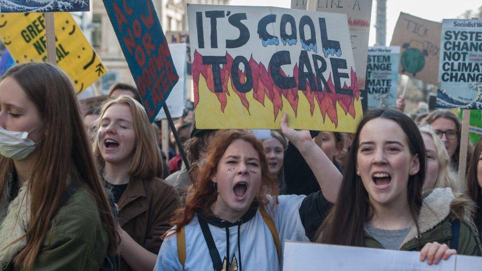 climate-change-protest-london.