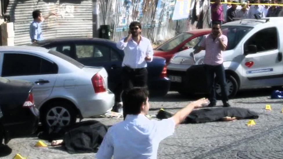 Bodies on the streets of Zeytinburnu