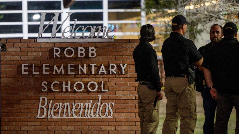 Officers outside Robb Elementary School