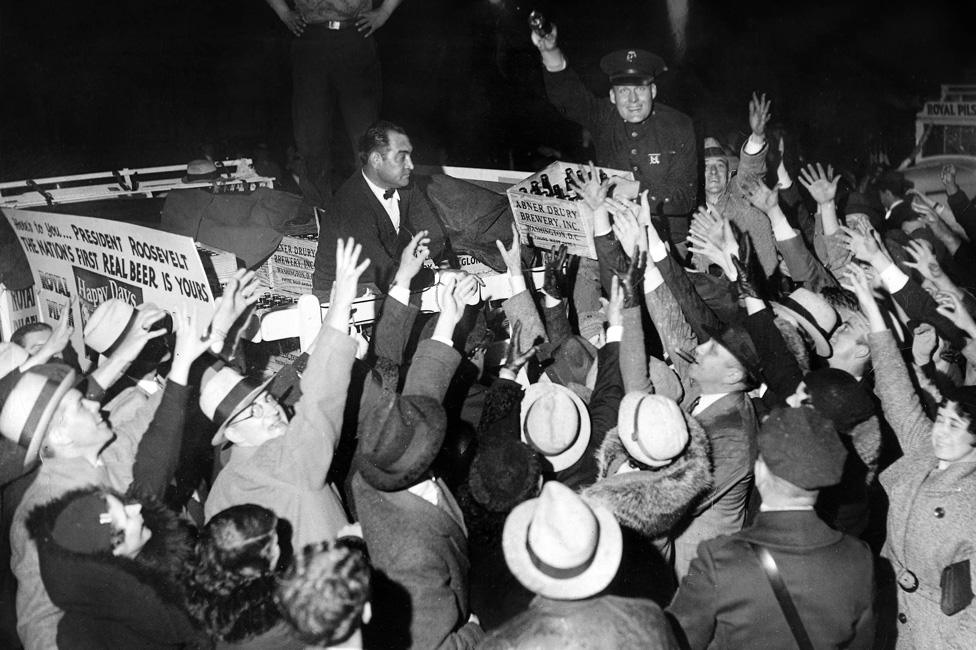 The first "legal" beer arrives at the White House, after prohibition ended in April 1933