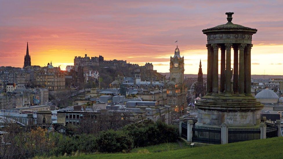 Edinburgh skyline