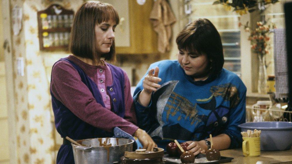 Laurie Metcalfe and Roseanne Barr in a 1989 episode