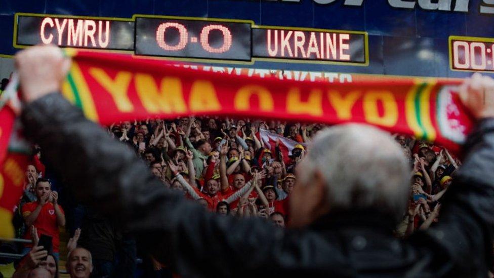 Wales' fans