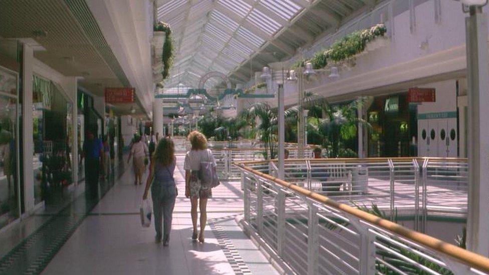 Lakeside shopping centre in 1992