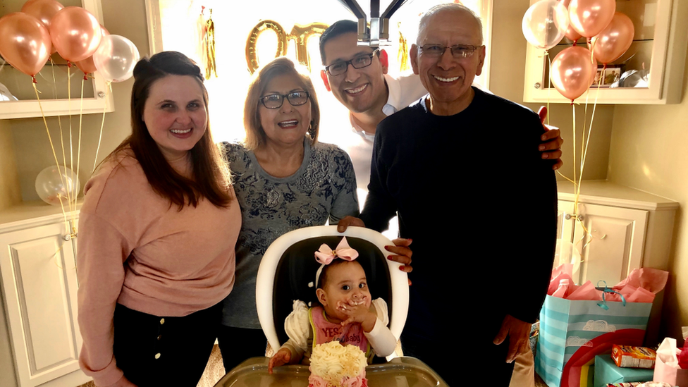 Virgilio Vargas and family