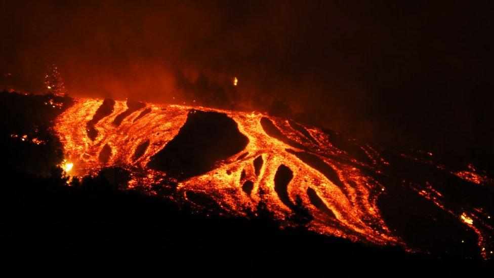 Lava flows from the Cumbre Vieja volcano.