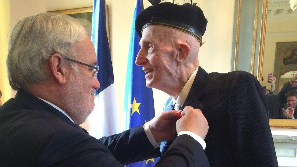 The French Minister for Veterans and Remembrance, Jean-Marc Todeschini, paid tribute to Sir John Leslie as he presented him with the award