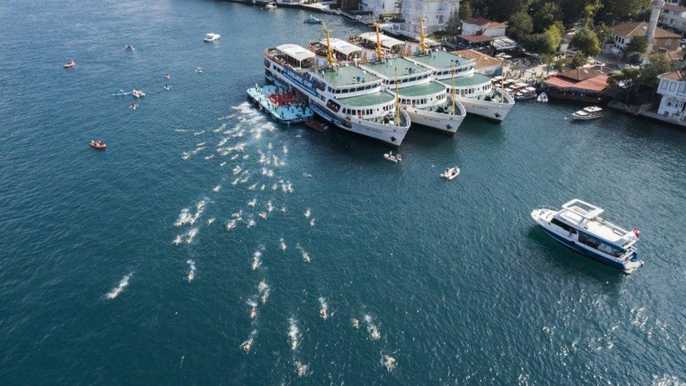 An aerial photo shows the race under way