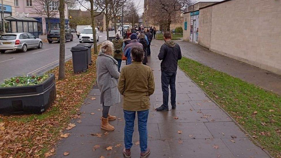 Vaccination queues