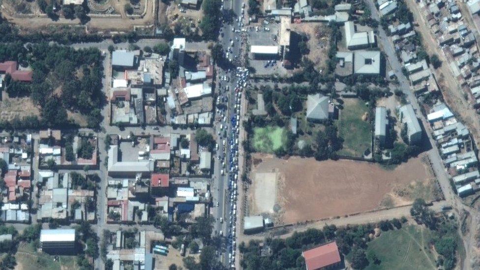 vehicles queue for petrol in Mekelle