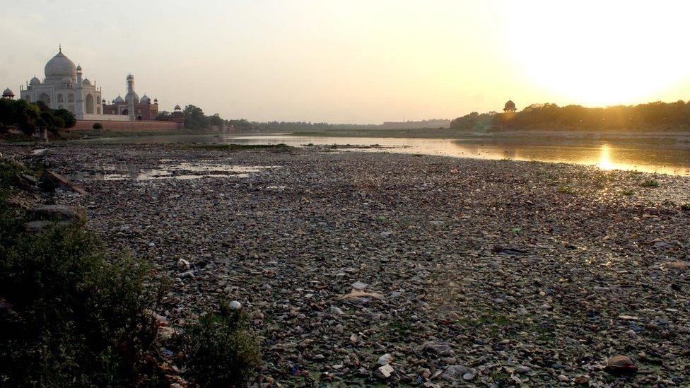 Yamuna river behind the Taj Mahal