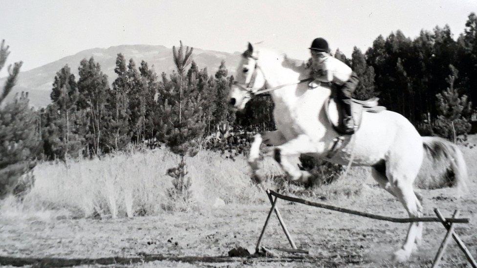 Harriet on her horse, Honest Joe