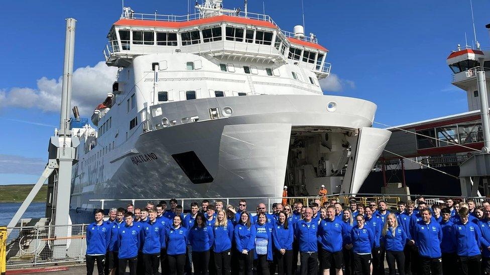 Teams from Shetland by ship