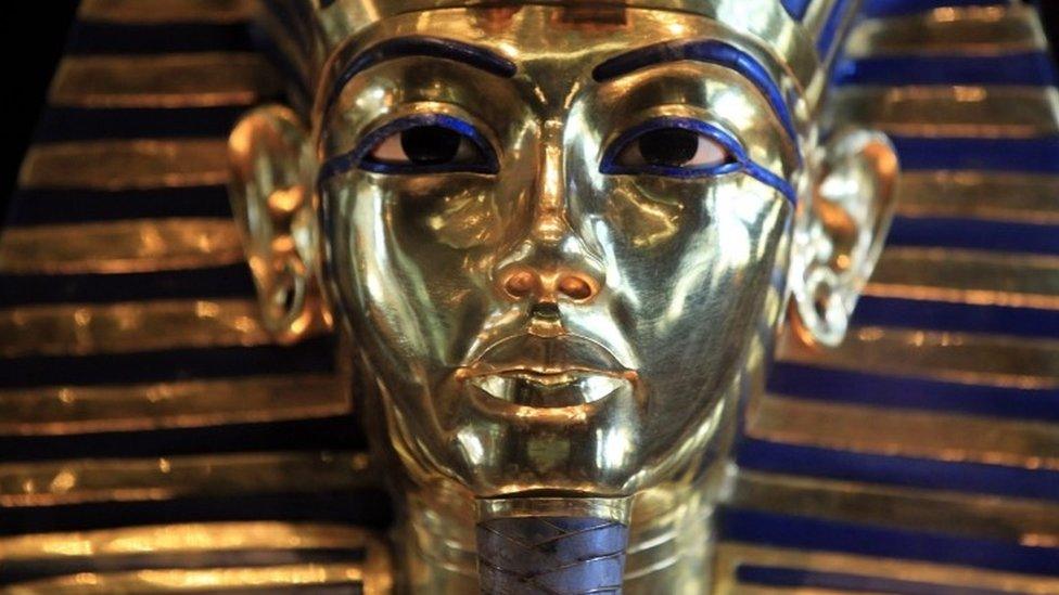 Burial mask of Tutankhamun