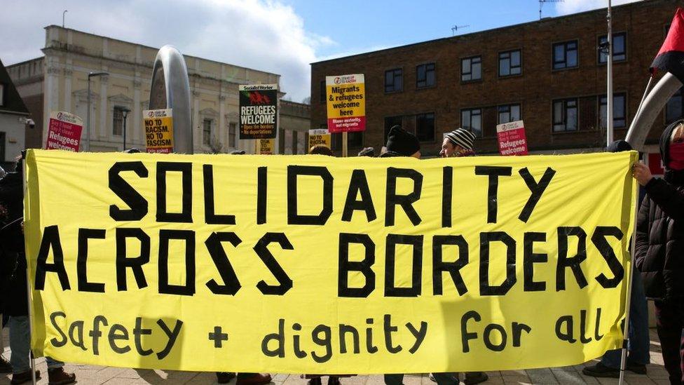 pro-migrant protestors in Dover.