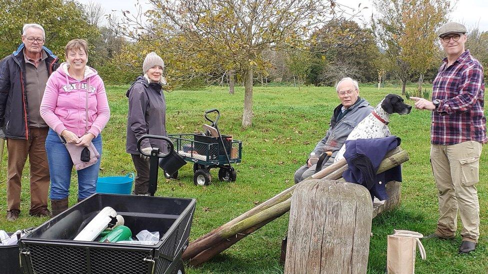 Frieze Hill Community Orchard Volunteers