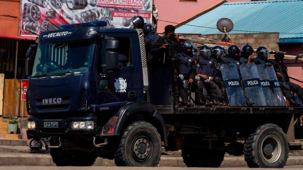 Clashes in Luanda on 11/11/20