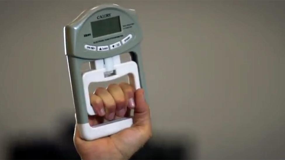 grip strength dynamometer