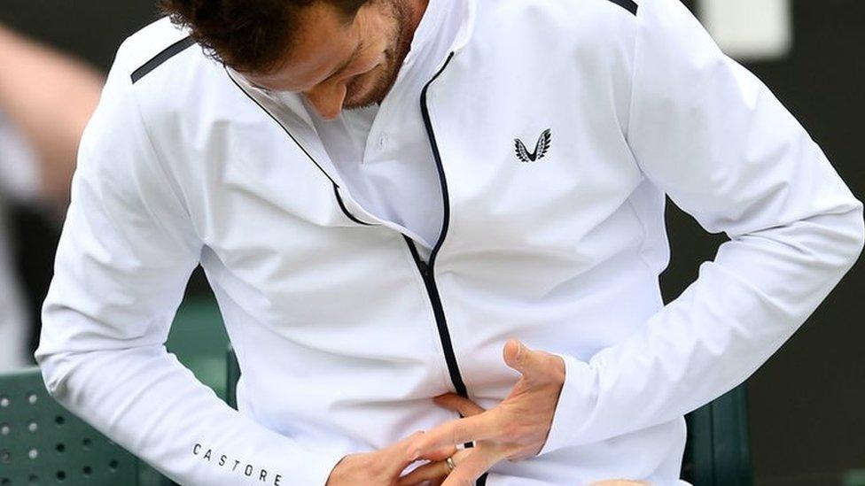 andy murray pulls wedding ring