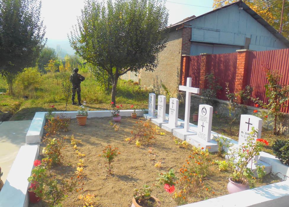 Tom and Biddy Dykes' grave