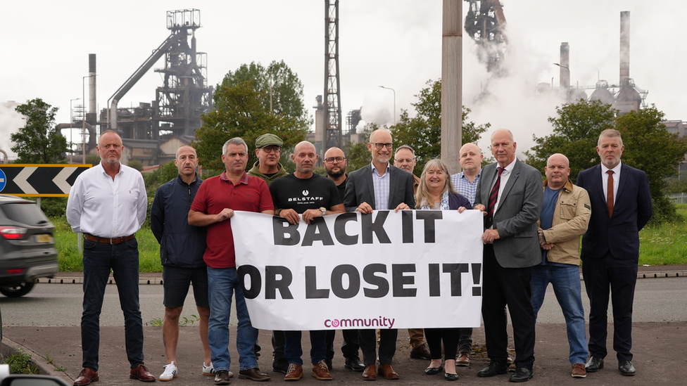 Steelworkers in meeting