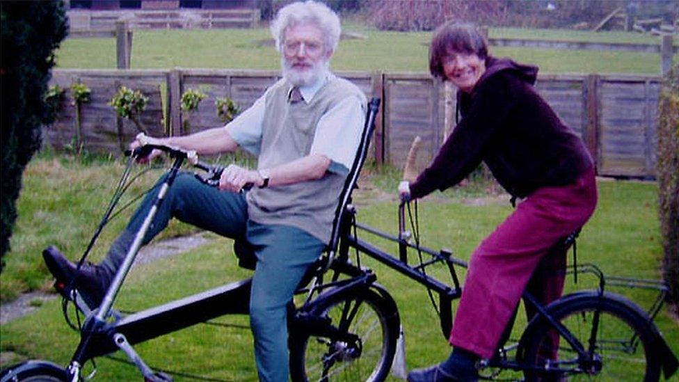 Hilliers on a tandem bike