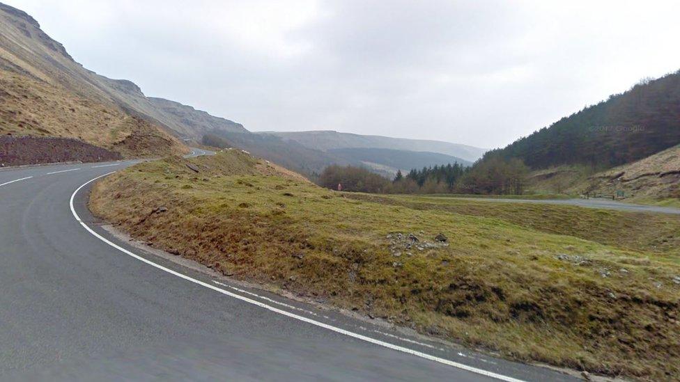 Bwlch-Y-Clawdd Road mountain road