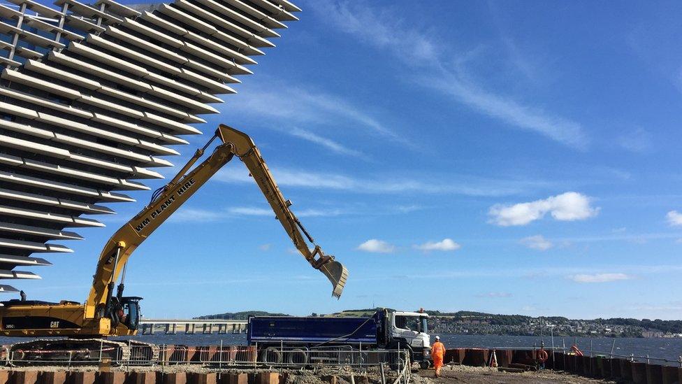 V&A Dundee cofferdam