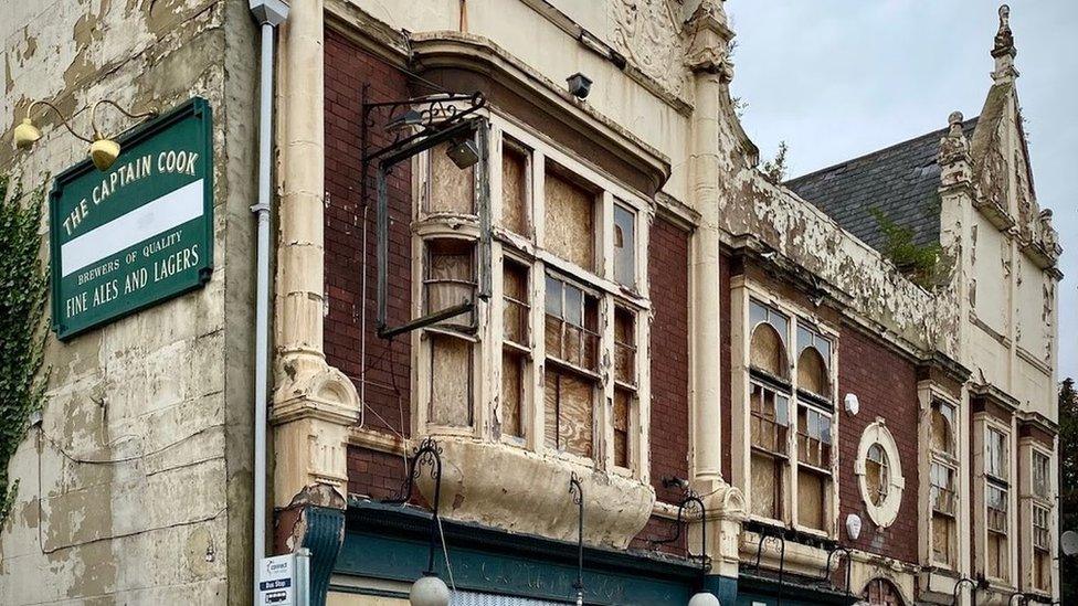 Exterior of the Captain Cook pub