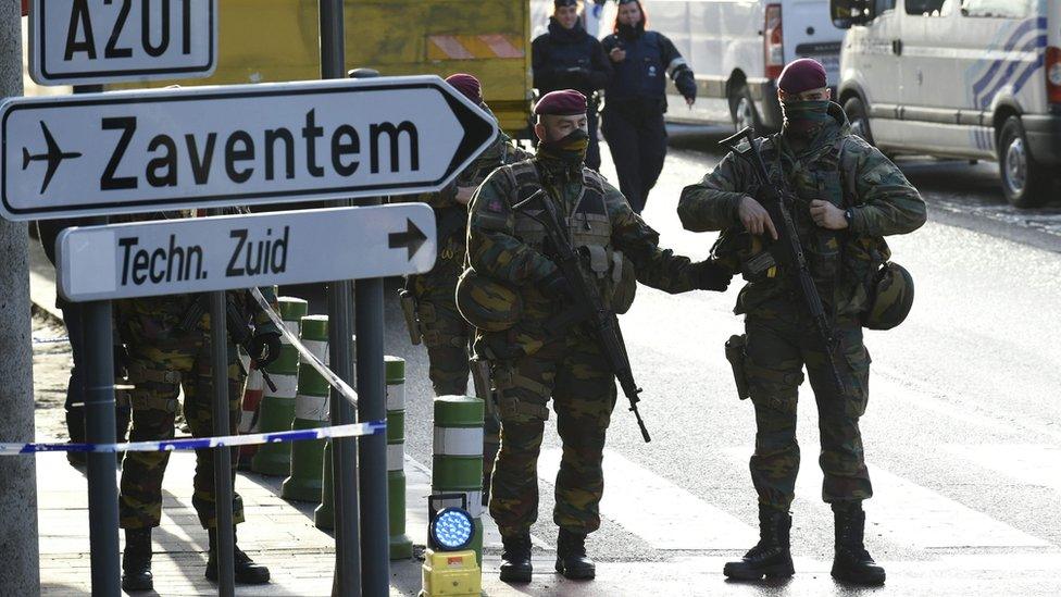 Police and soldiers control entrance to Zaventem airport (29 March)