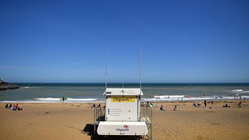 lifeguard-station.