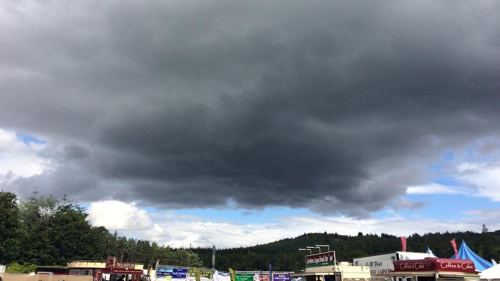 Big black rain cloud over Belladrum