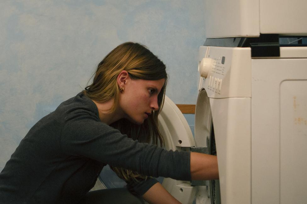 Maddie does laundry